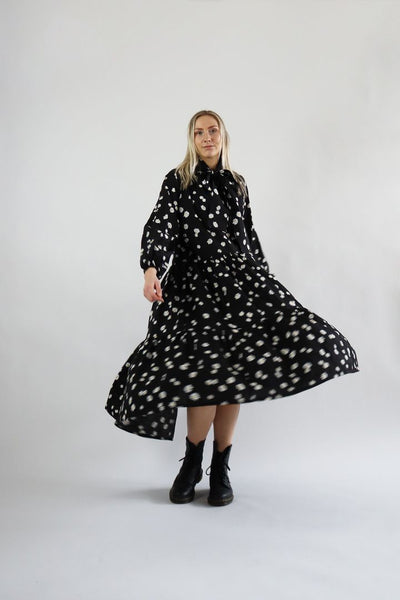 Flowy Dress Long - Daisy Black